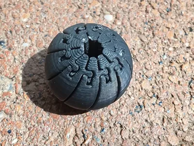 Twisty fidget Ball