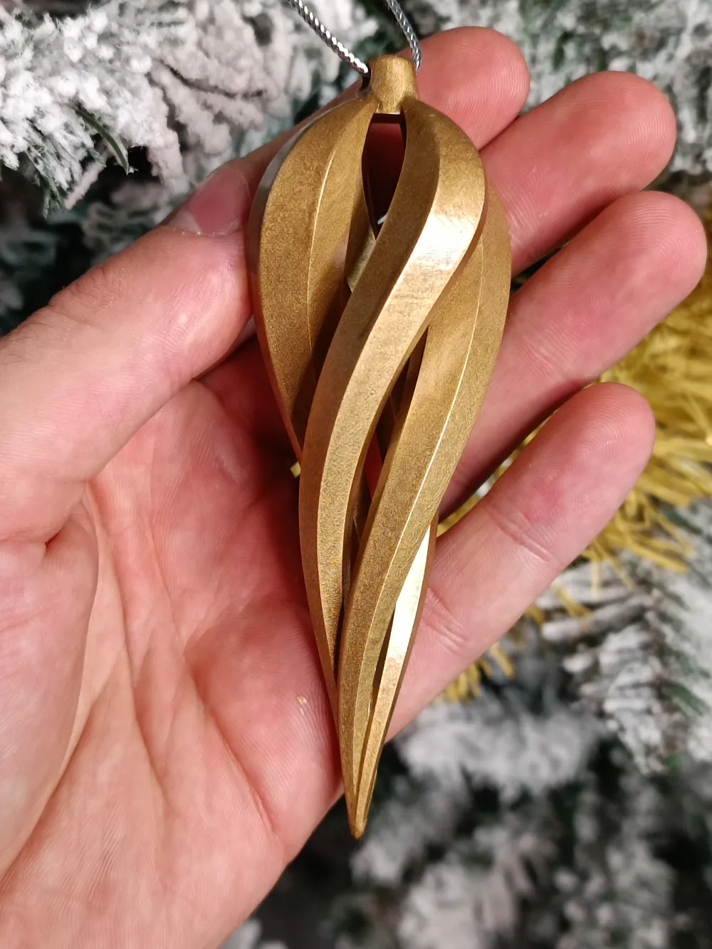 Christmas ornament for the tree / Adorno de navidad para el árbol by