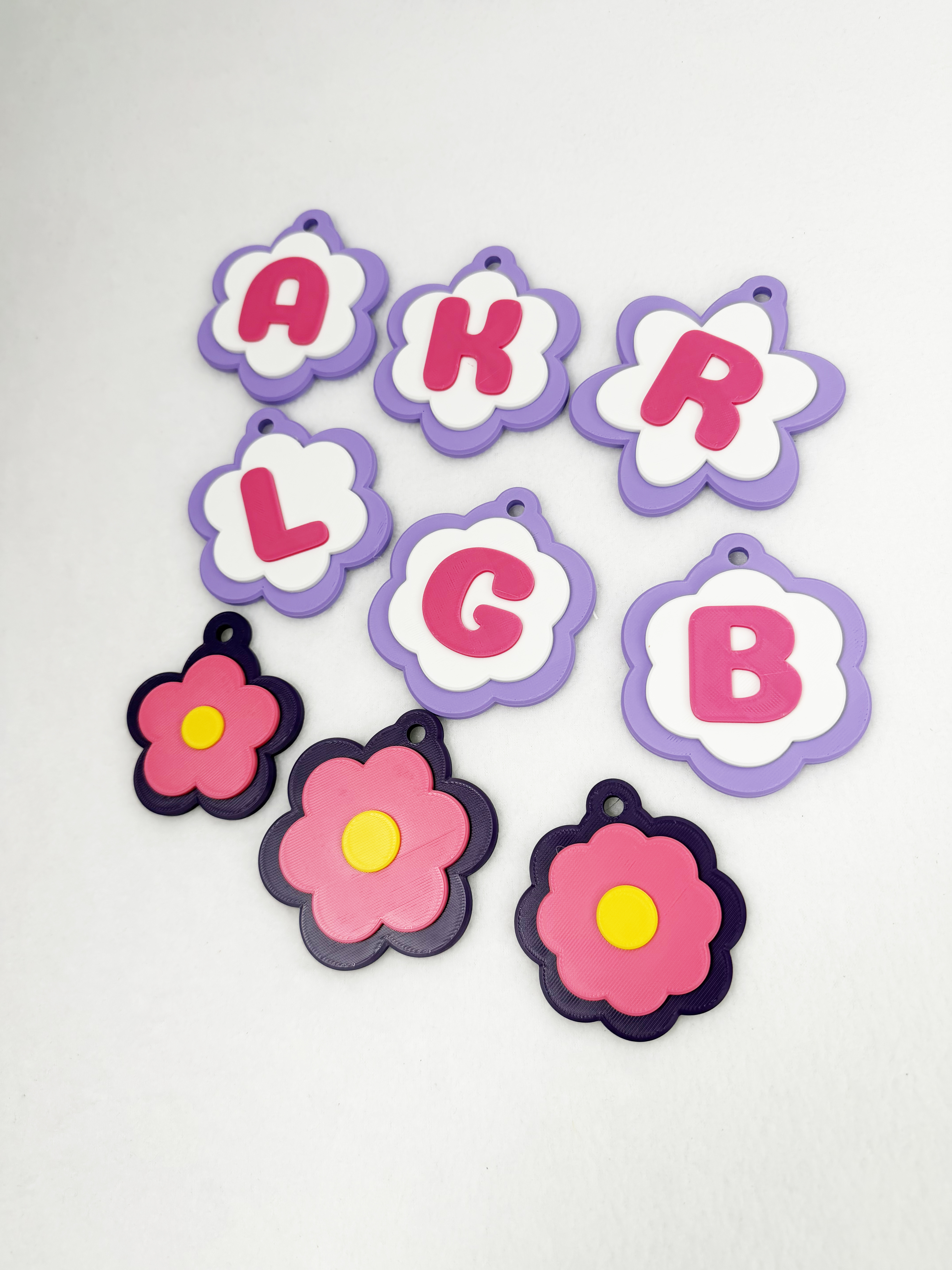 Miniatura 9 do modelo 3D Customizable Daisy Keychains / Wall art