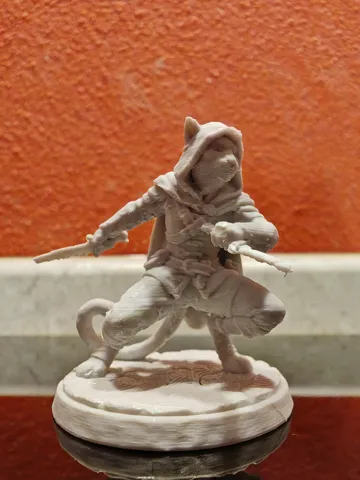 Escenografía en miniatura: Tabaxi Rogue - Catfolk Assassin & Dual Daggers — vista de referencia 5