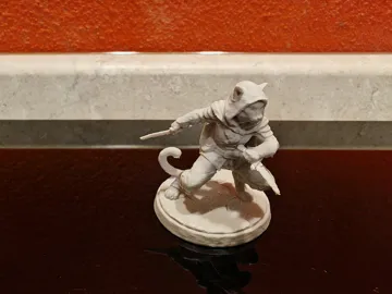 Escenografía en miniatura: Tabaxi Rogue - Catfolk Assassin & Dual Daggers — vista de referencia 3