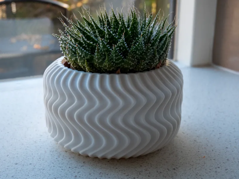 Wavy Plant Pot