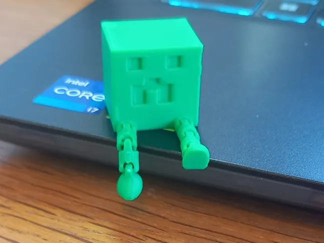 Mini Creeper mit Hängefüßen