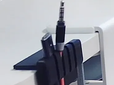 Desktop Cable Catch 