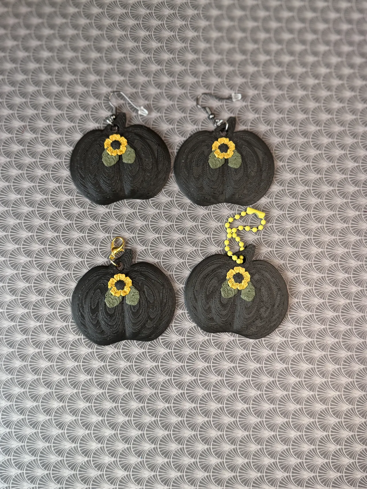 Kürbis mit Blumen Ohrringe oder Schlüsselanhänger view 4