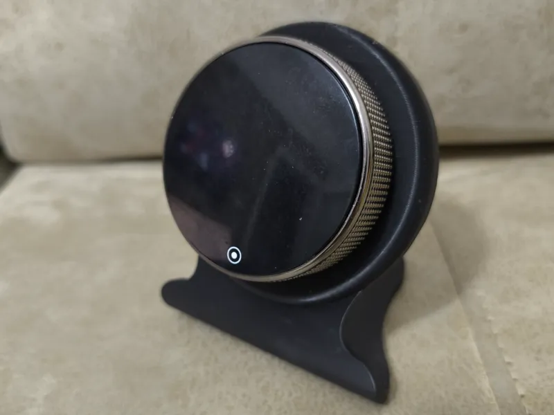Desk clock holder
