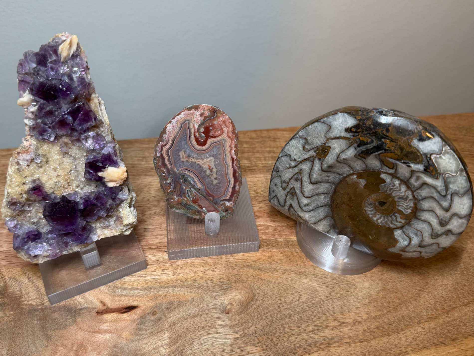Mineral Display Stands (clear)
