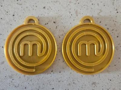 Masterchef golden pin keychain - customize name