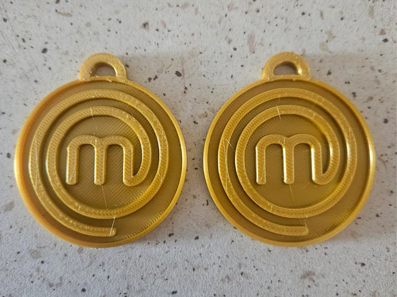 Masterchef golden pin keychain - customize name