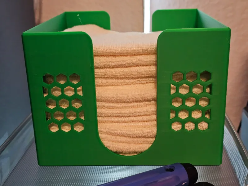 Honeycomb Microfiber Dispenser (15+ Towels)