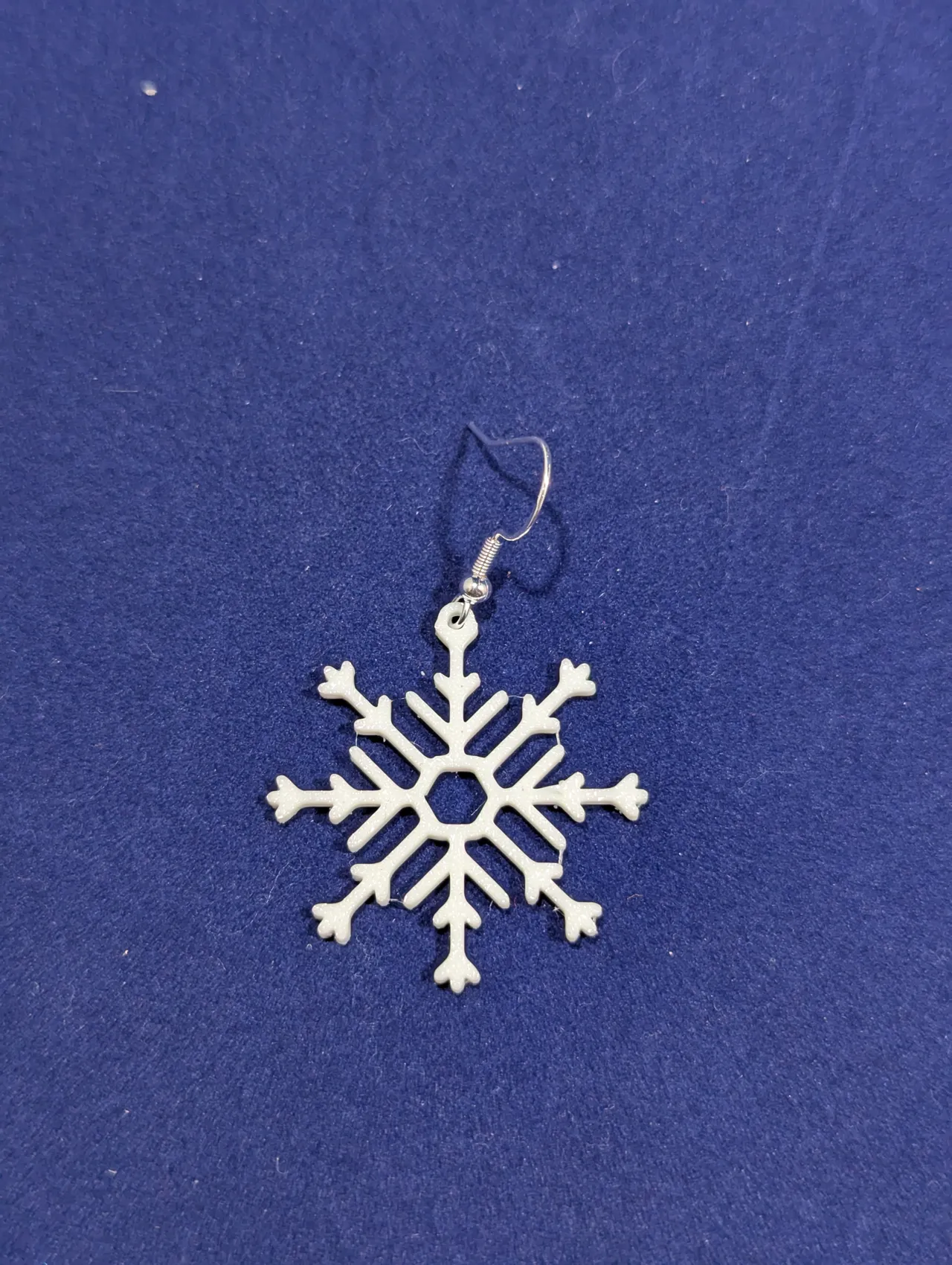 Snowflake earrings - hexagon view 4