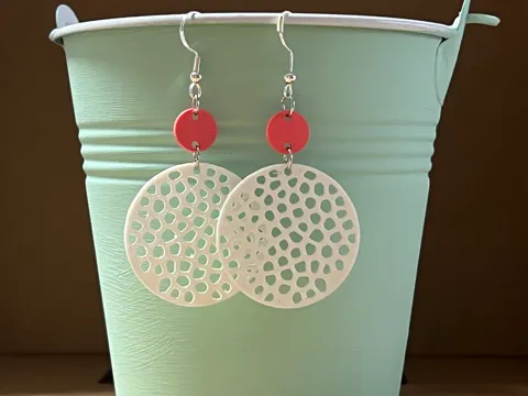 Voronoi earrings view 4