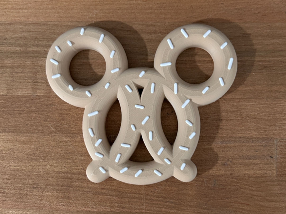 Miniatura 1 do modelo 3D Mickey Pretzel Magnet