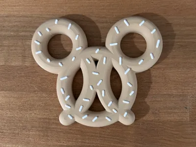 Mickey Pretzel Magnet