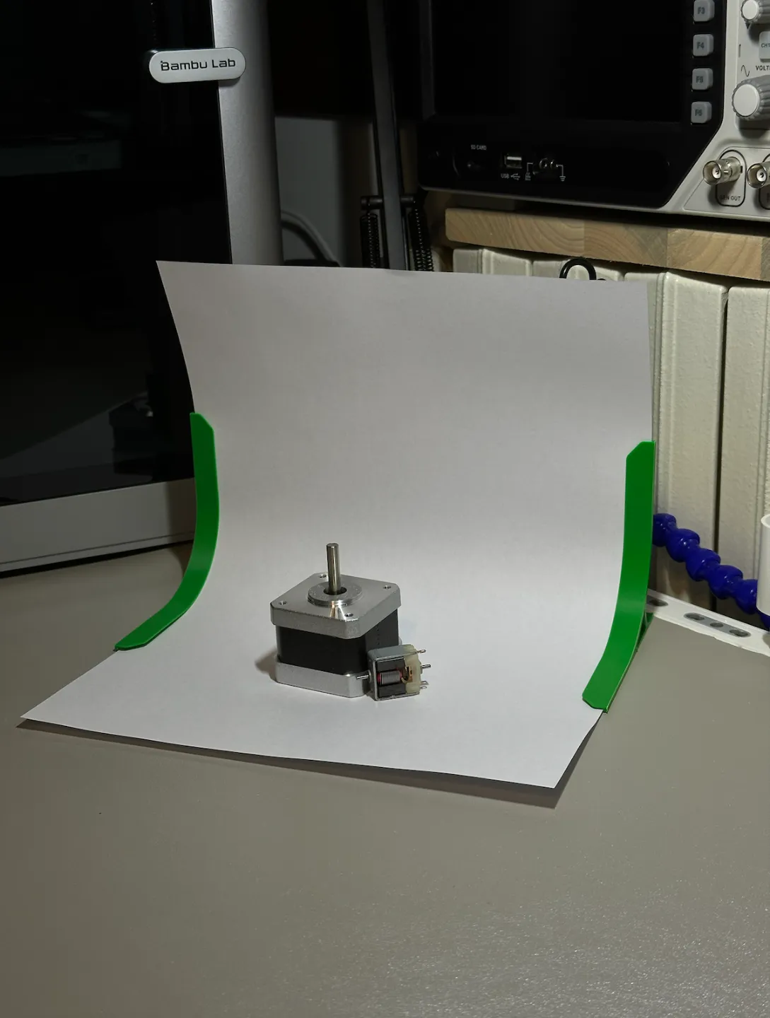 Photo Studio Stand [ A4 sheets ] view 2