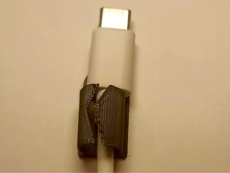 cable holder with 1 mm nail hole