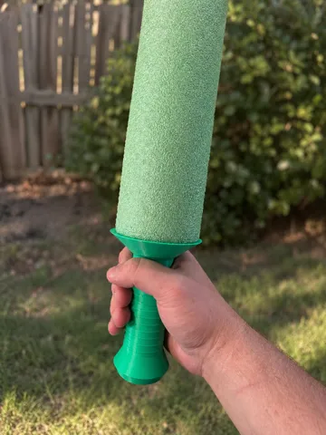 Letrero o emblema decorativo: Pool Noodle Sword Handle — vista de referencia 3