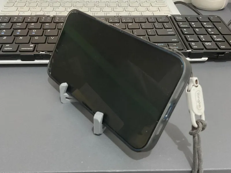 Strenghtened Foldable Phone Holder
