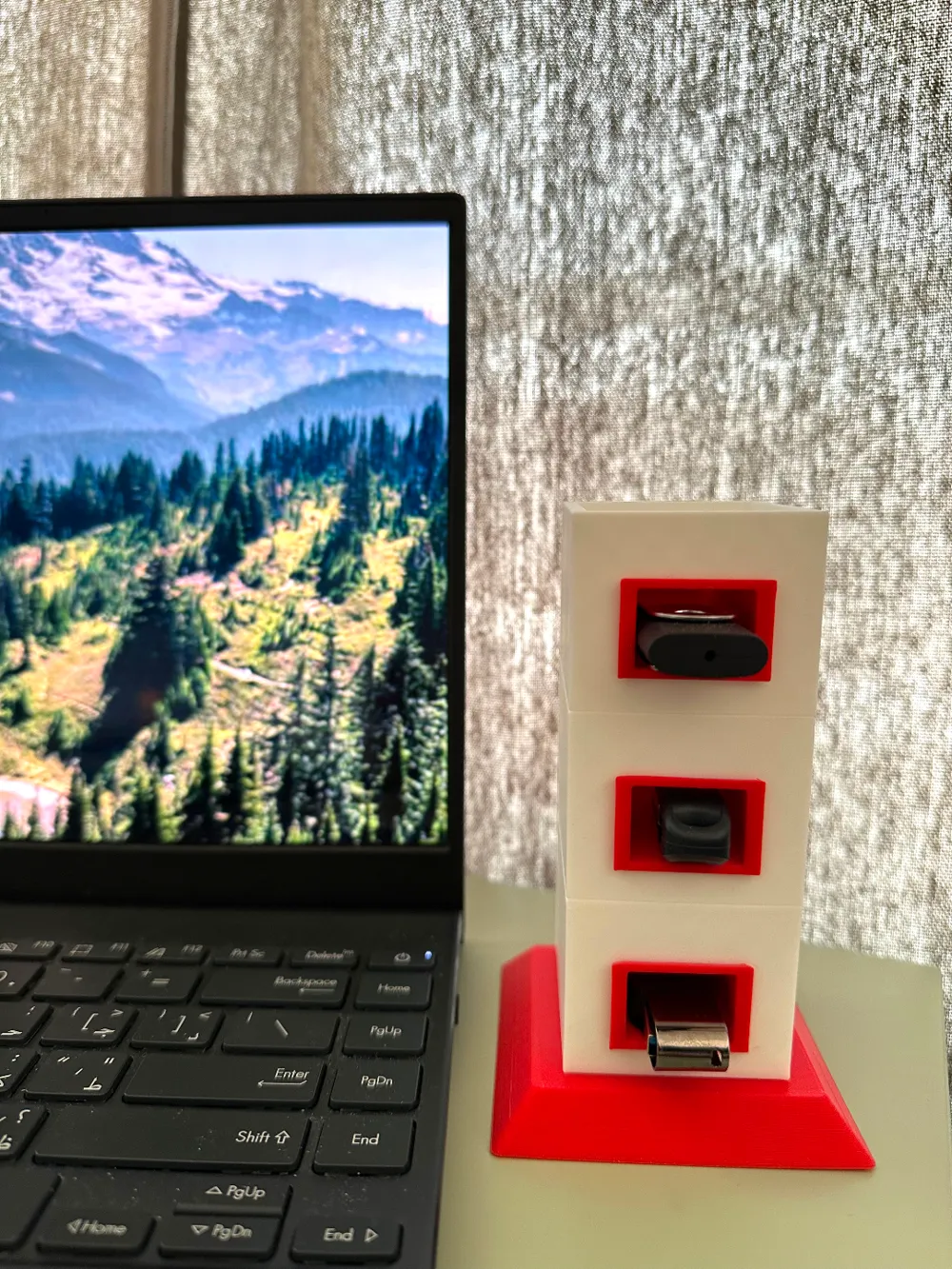 Stackable Usb Stackable USB Tower by zagtrosD - MakerWorld