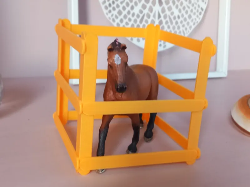 Schleich Horse Stable Box