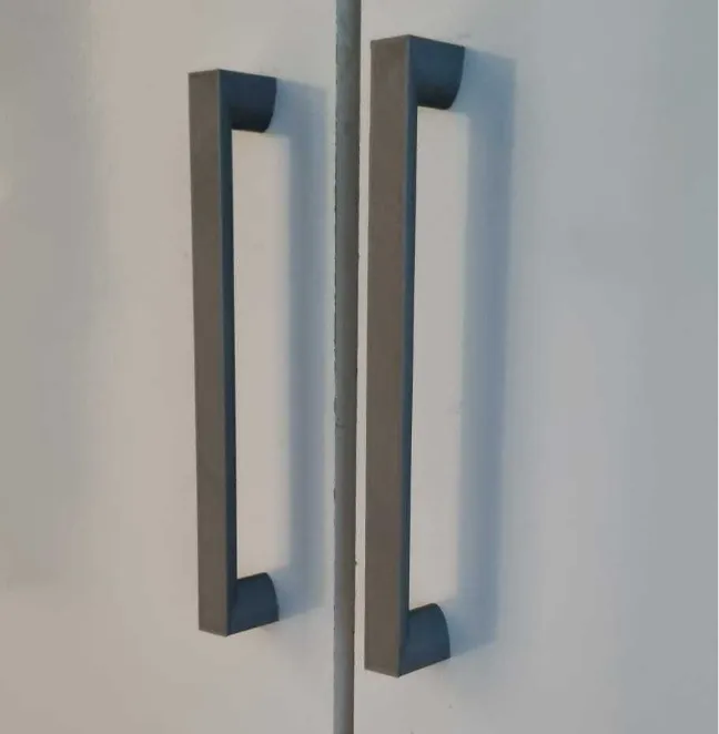 Tirador de puerta de mueble escalable 