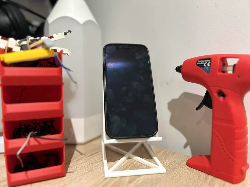 Triangle frame phone stand (two sizes)