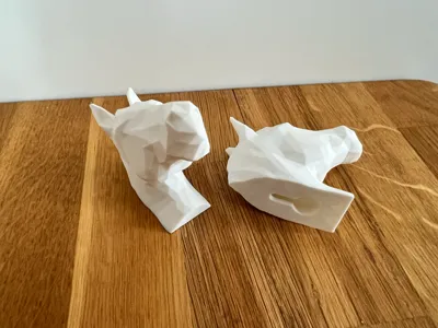 Low poly horse head cloth hook