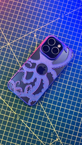 IPHONE 15 PRO CASE CALAMAR
