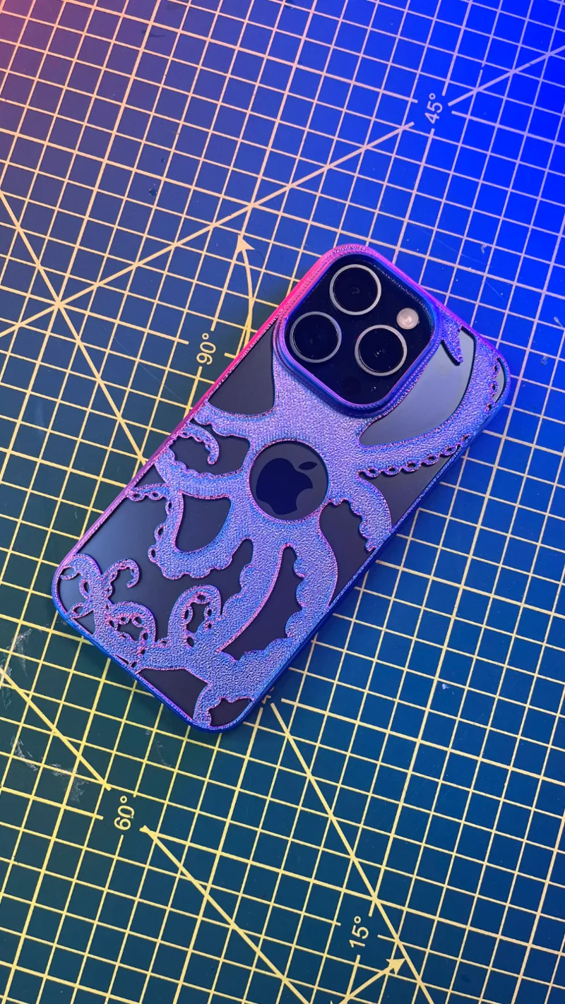 IPHONE 15 PRO CASE CALAMAR