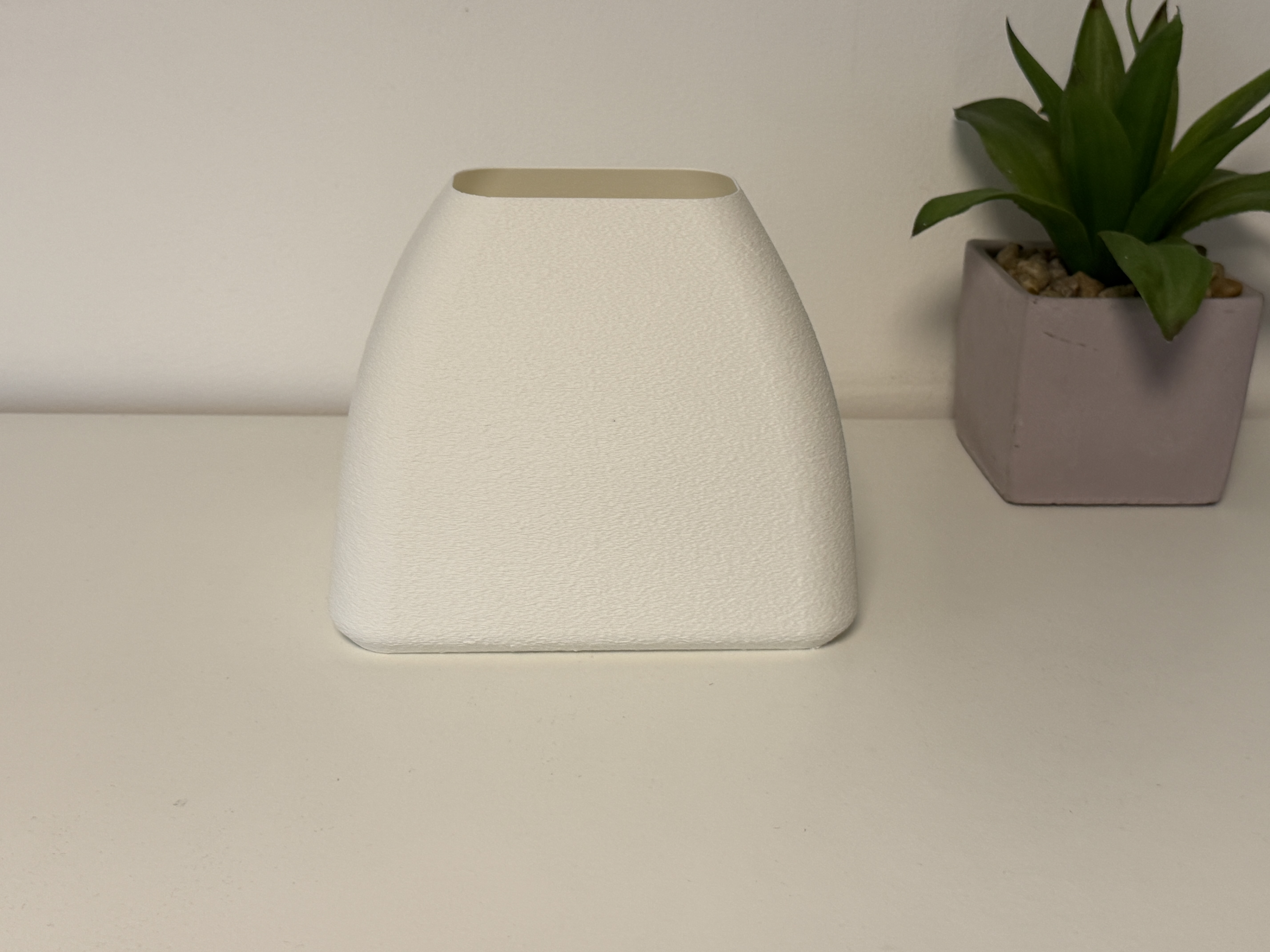 Miniatura 3 do modelo 3D Gordon Lamp