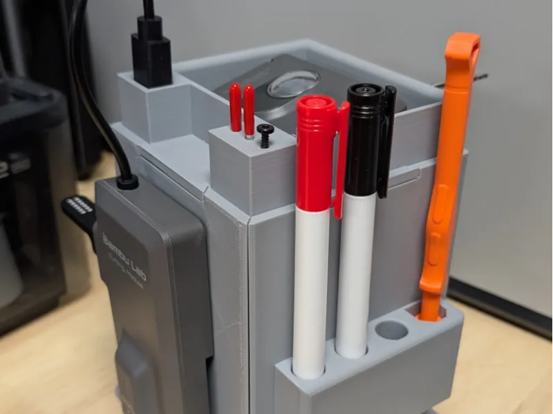 Cutter only tool holder with accessory slots REMIX