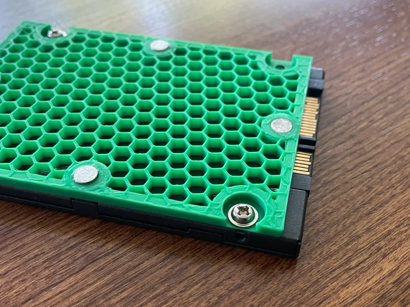 Magnetic 2.5" Drive Mount
