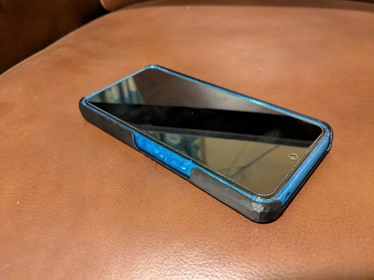 Pixel 8 Pro TPU & PLA dual shell case - hexagonal view 2