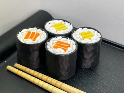 1/1 Salmon / Tamago Maki Sushi Model Kit - 512 pcs