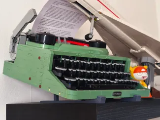 Leg0 typewritter tilted stand (15°)
