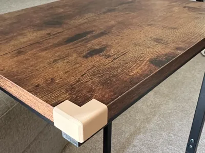 Tabletop corner guard