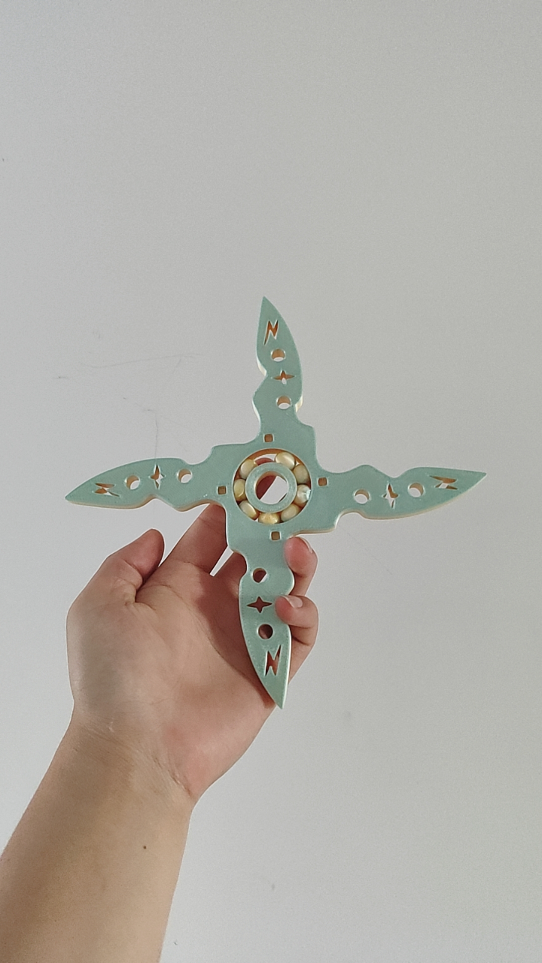 Miniatura 6 do modelo 3D 升级版手里剑（五金版）