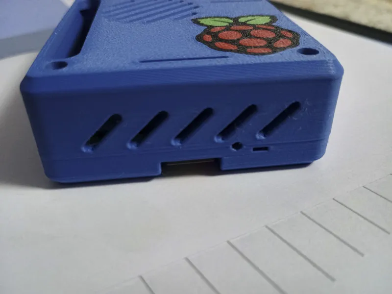 Raspberry Pi 5 case with screws and heat inserts 