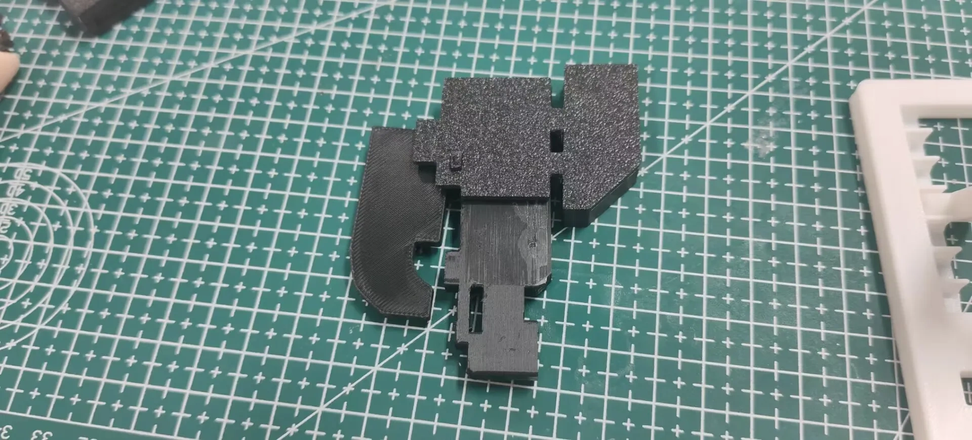 Miniatura 2 do modelo 3D 解压玩具 变形斩斧