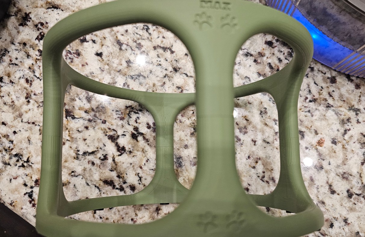 Miniatura 2 do modelo 3D Olive Arc Elevated Pet Feeder