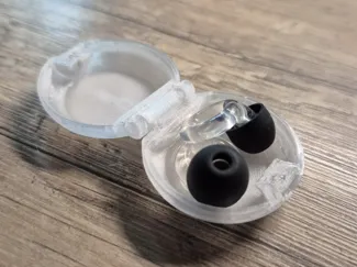 Loop Earbuds Case Magnetic