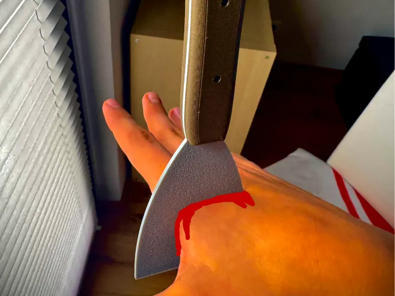 Halloween spatula illusion