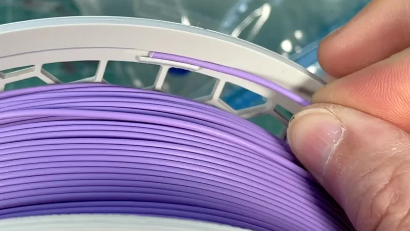 Refill Spool with Filament Clip - Free 3D Print Model - MakerWorld