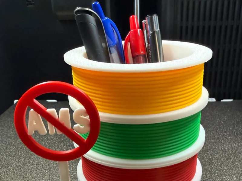 Pot à Crayons Style Bobine