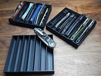 Pocket knife tray