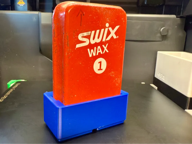 Gridfinity Swix Hand Brush Holder