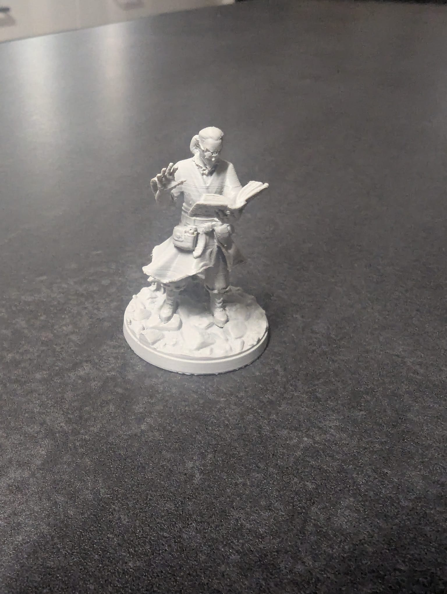 Miniatura 4 do modelo 3D Elf Wizard\Warlock dnd miniature
