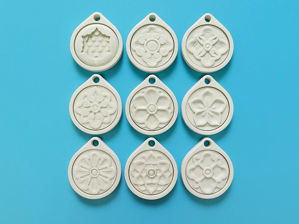 Korea Traditional Lotus Pattern Rotating Keychains by Our Little Sunlit Workshop(Cozy Sunlight) MakerWorld: Download Free 3D Models - 3D model önizlemesi