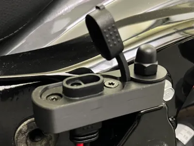 SAE Charging Cable Holder Harley Davidson 