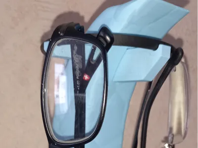 glasses holder 